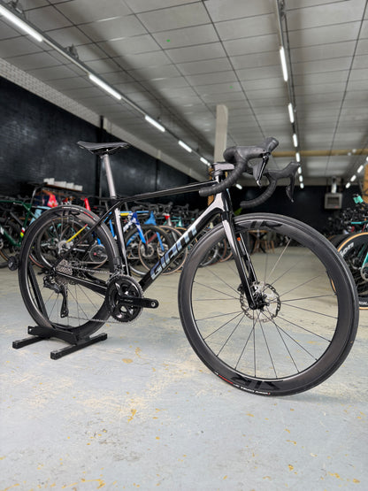 Giant TCR Advanced Di2 Carbon Racefiets