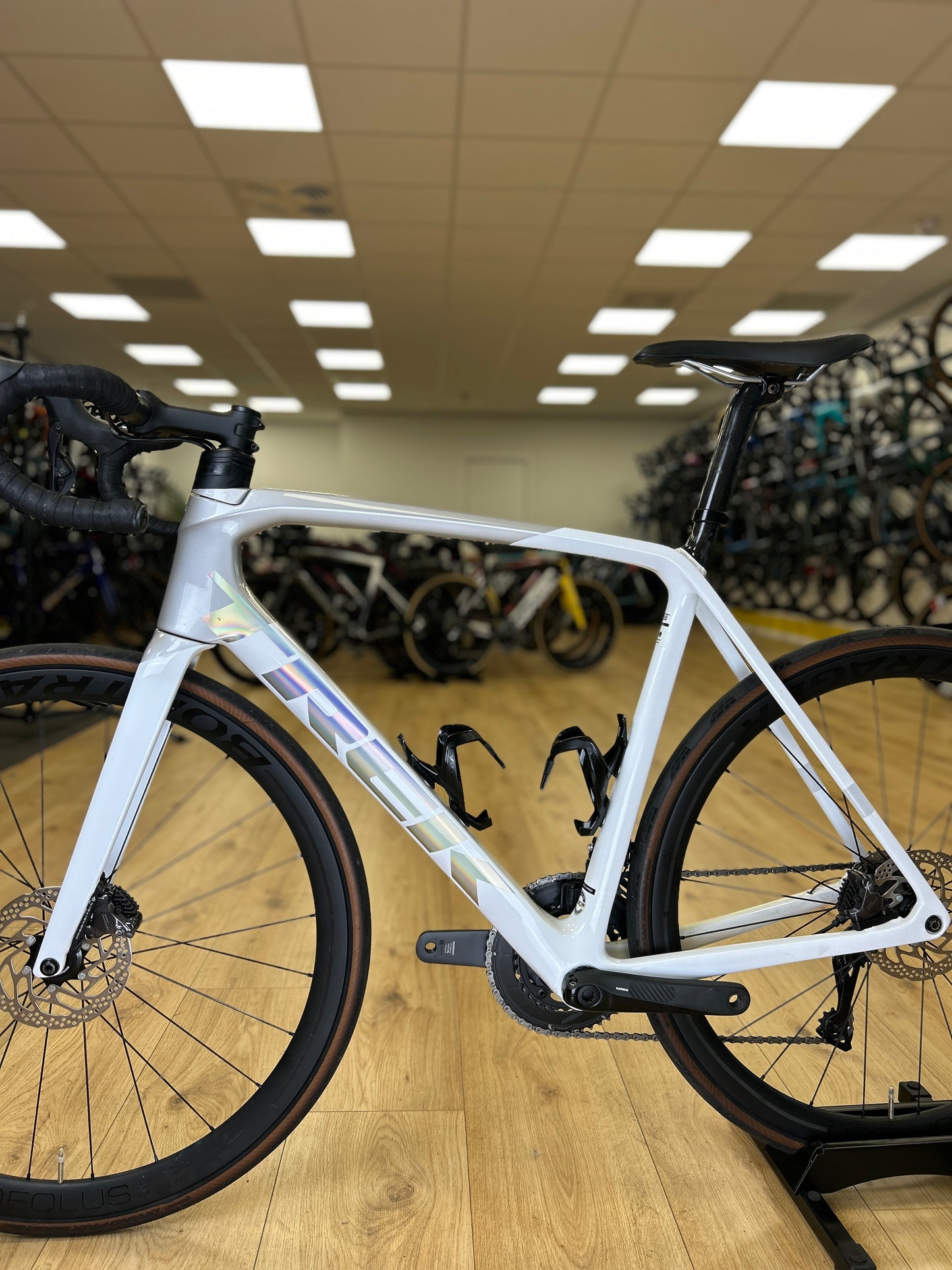 Trek Emonda SL7 Di2 Carbon Road Bike