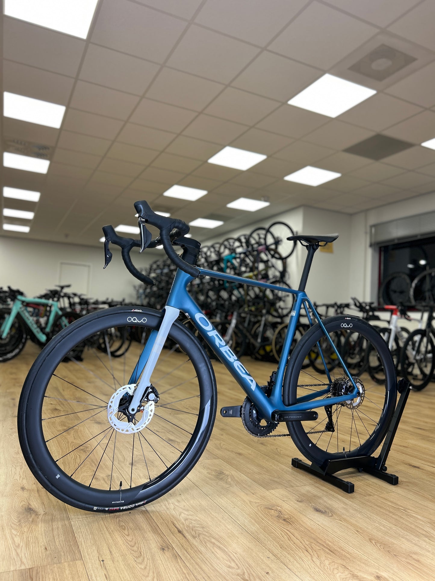 0km Showroom Model Orbea Orca M20iTEAM Di2 Carbon Racefiets