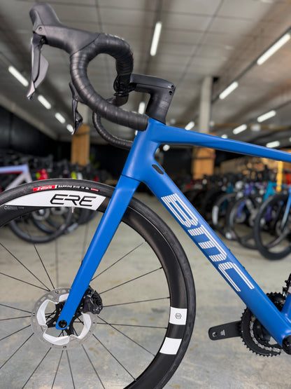 NIEUW BMC Roadmachine TWO Di2 Carbon Racefiets