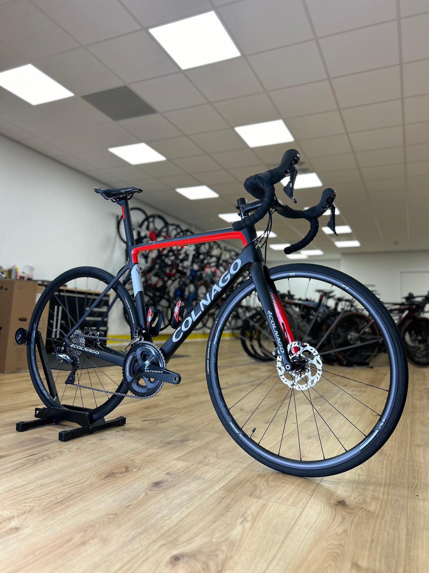 Colnago V3 Carbon Ultegra Disc Racefiets