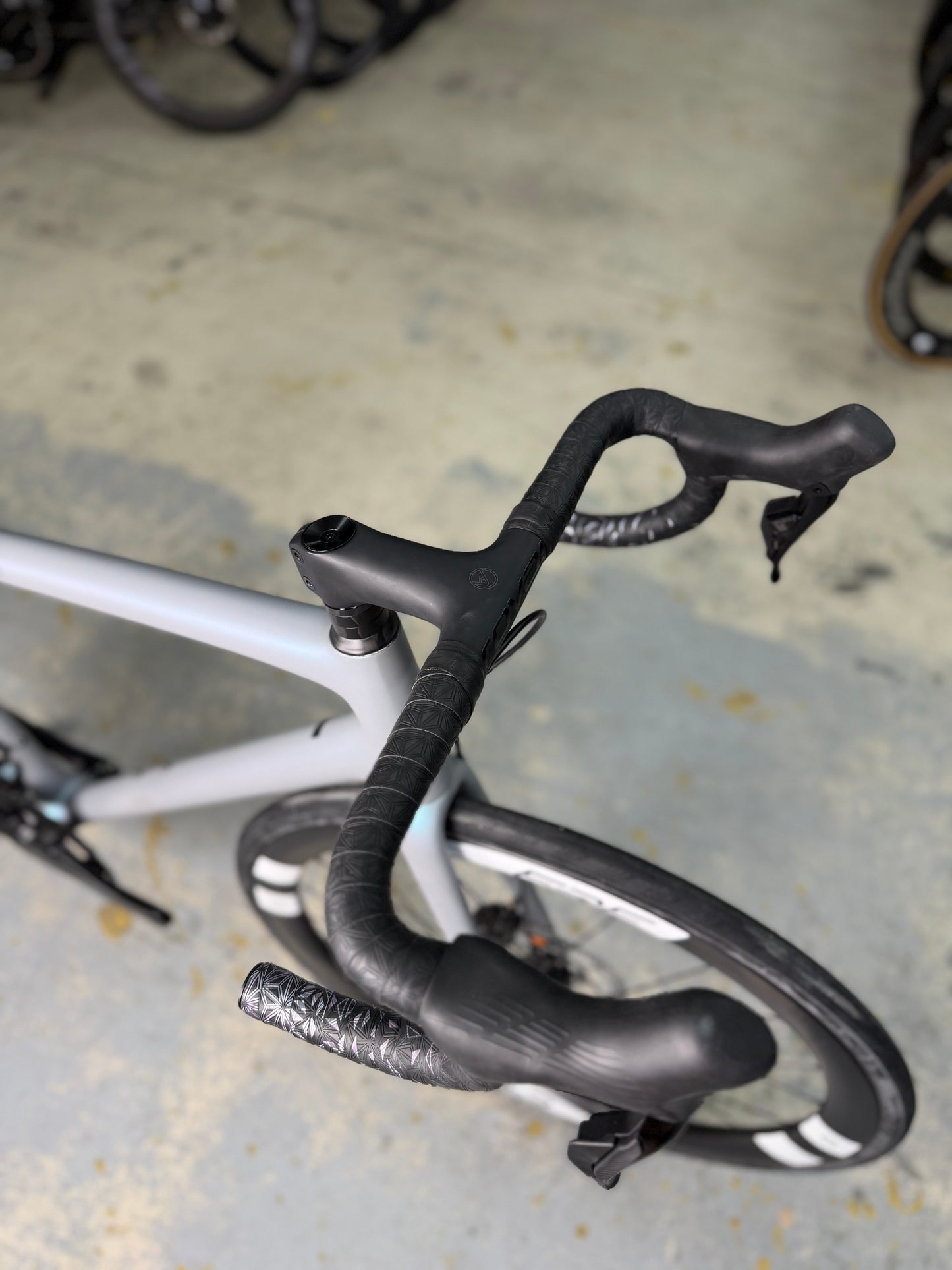 SHOWROOM S-Works Aethos Di2 Carbon Racefiets