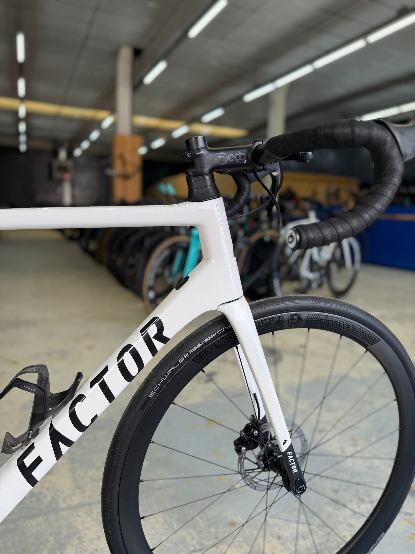 Factor O2 AXS Carbon Racefiets