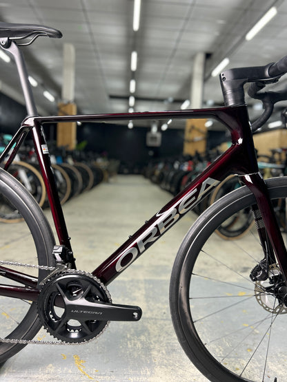 Showroom Model Orbea Orca M20iTEAM Di2 Carbon Road Bike