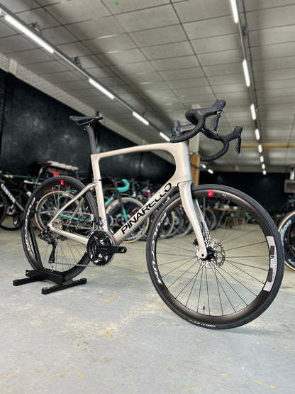 NIEUW Pinarello F5 Di2 Carbon Racefiets