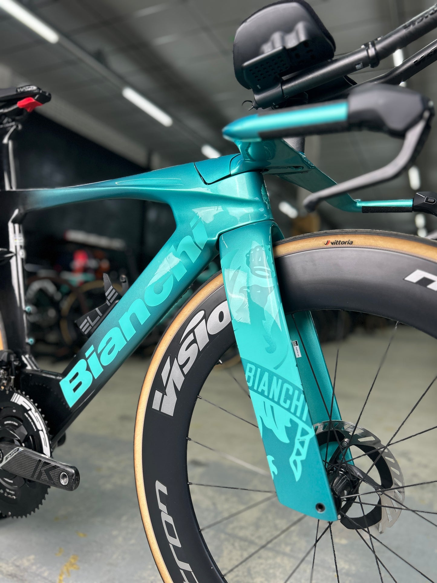 Bianchi Aquila RC Disc Di2 Carbon TT