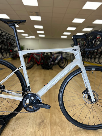 NEW - BMC Road Machine Ultegra Carbon Disc Racefiets