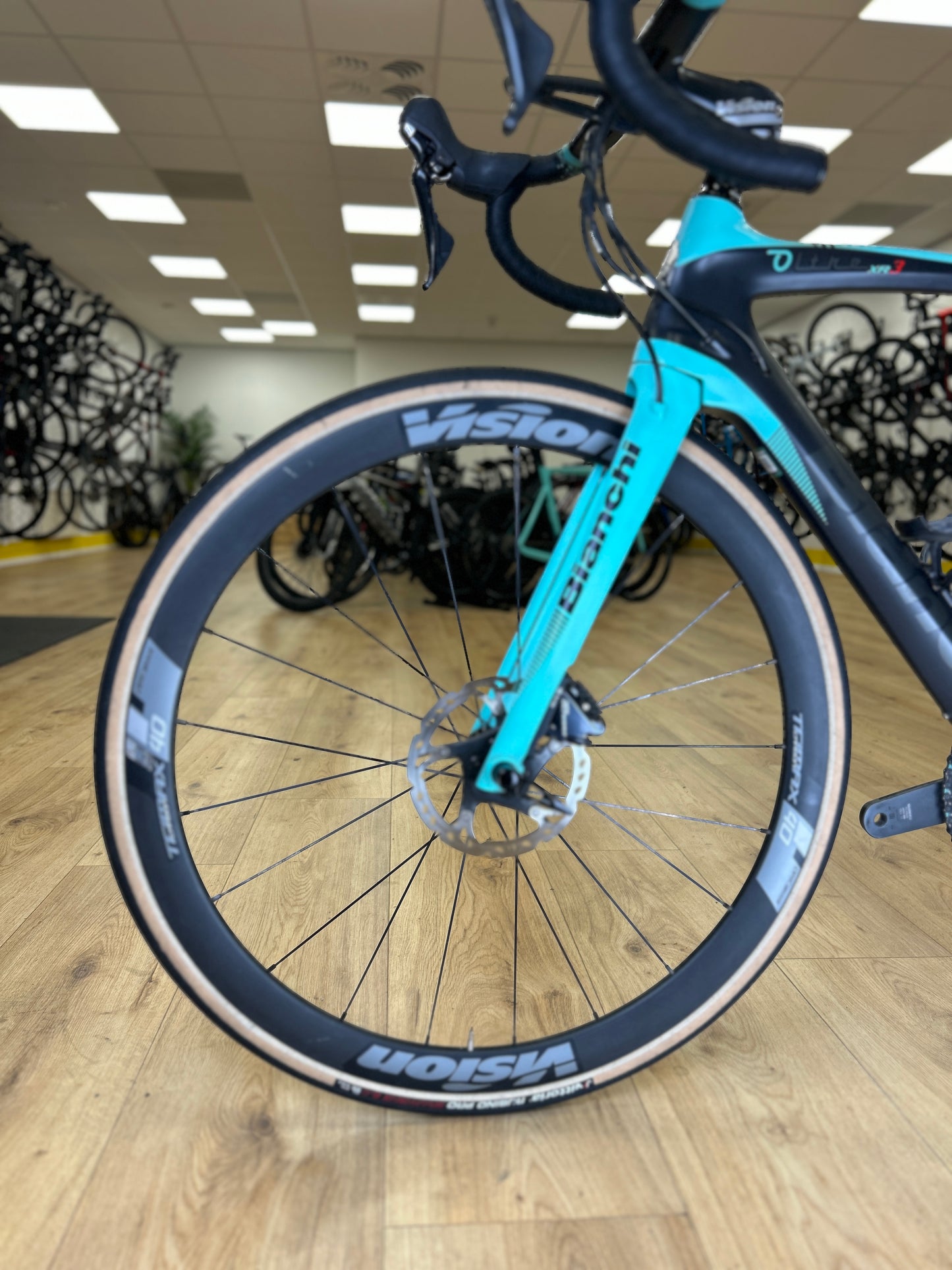 Bianchi Oltre Xr3 Disc Carbon Racefiets