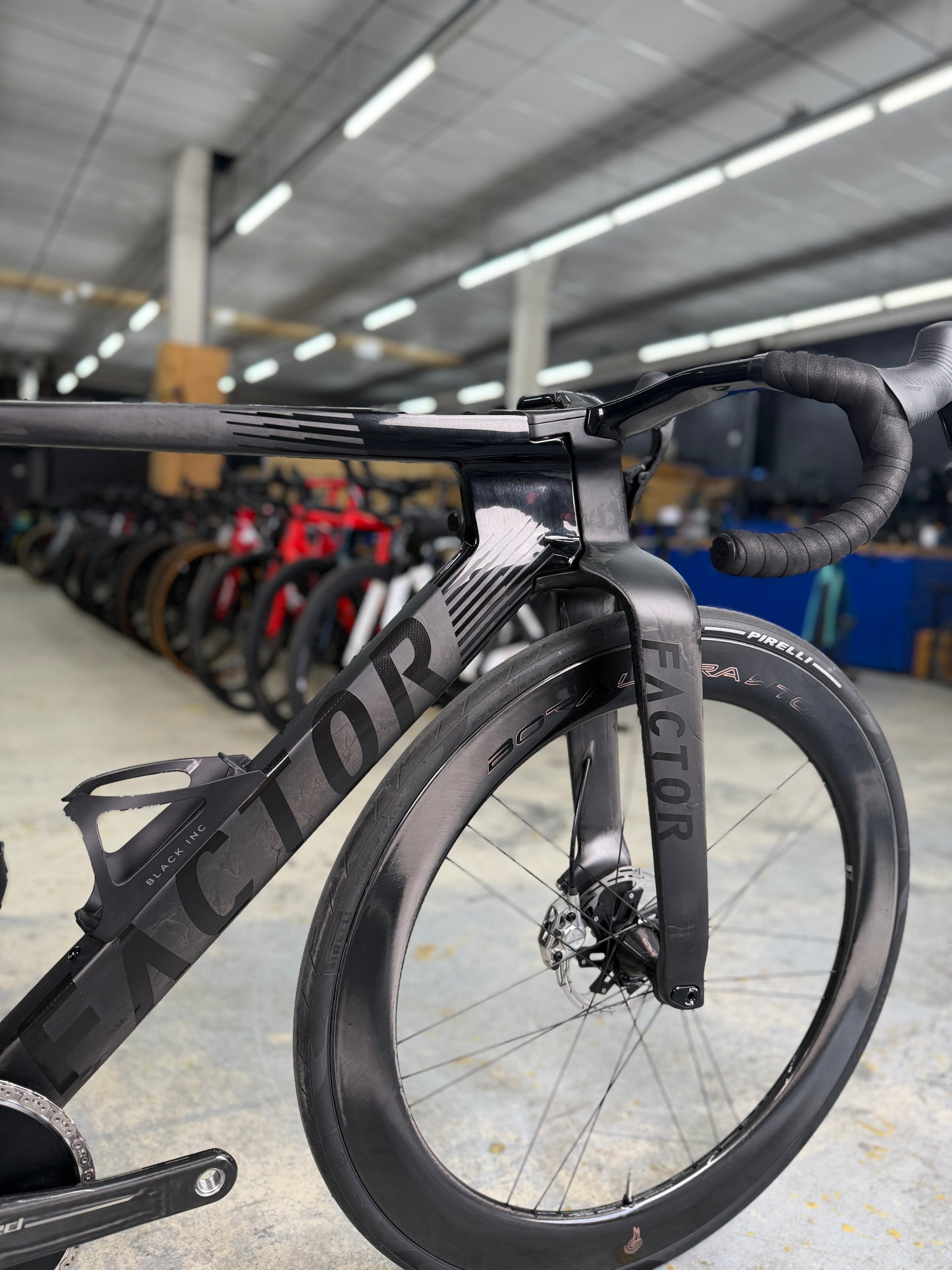 250km Factor ONE SRAM Red eTap Carbon Racefiets