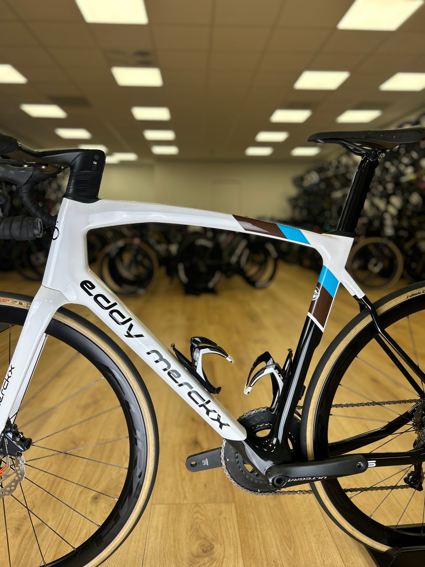 Eddy Merckx 525 Di2 Carbon Racefiets