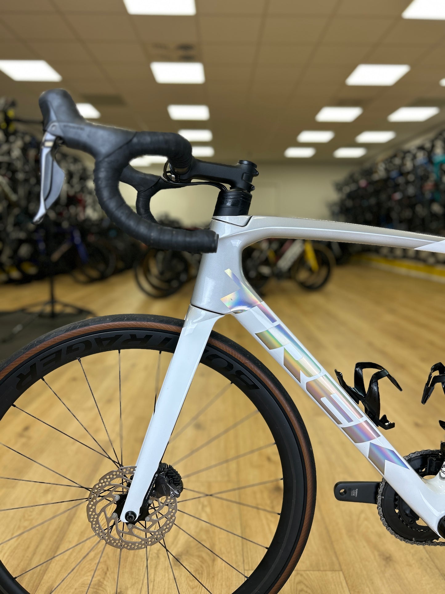 Trek Emonda SL7 Di2 Carbon Road Bike