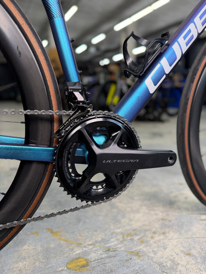 Cube Attain C:62 SLT Di2 Carbon Racefiets