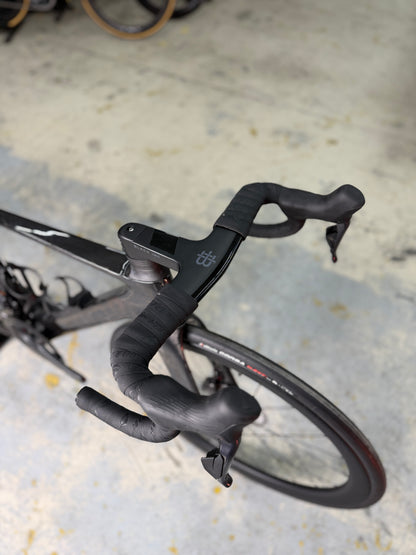 NIEUW Factor Ostro VAM Di2 Carbon Racefiets