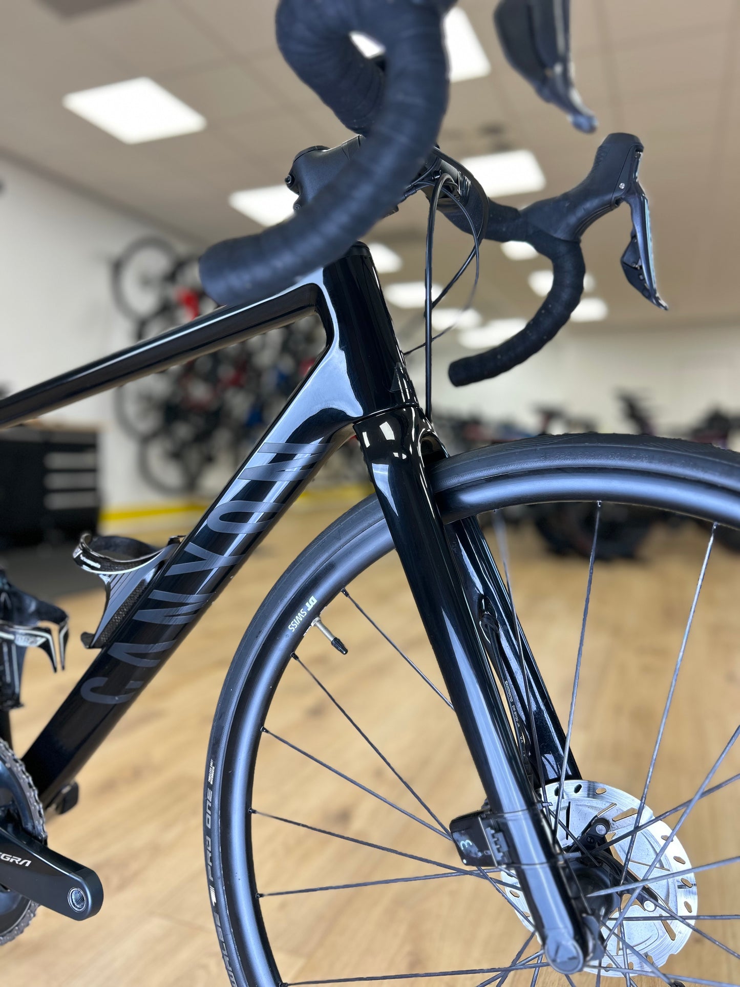 Canyon Endurance Di2 Ultegra Carbon Disc Racefiets