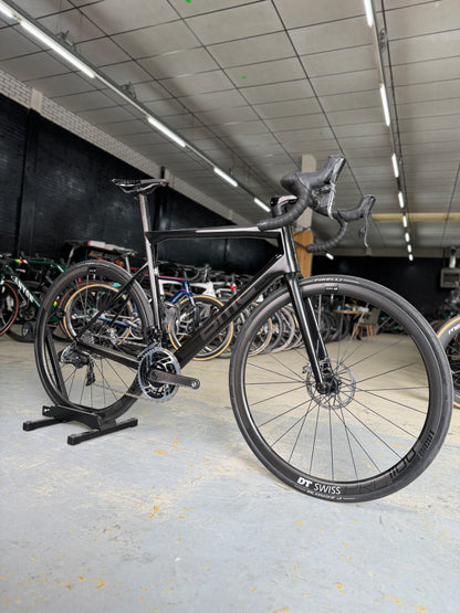 BMC Teammachine SLR01 RED eTap Carbon Road Bike
