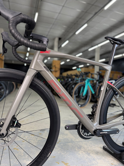 BMC Roadmachine 01 THREE AXS Carbon Racefiets