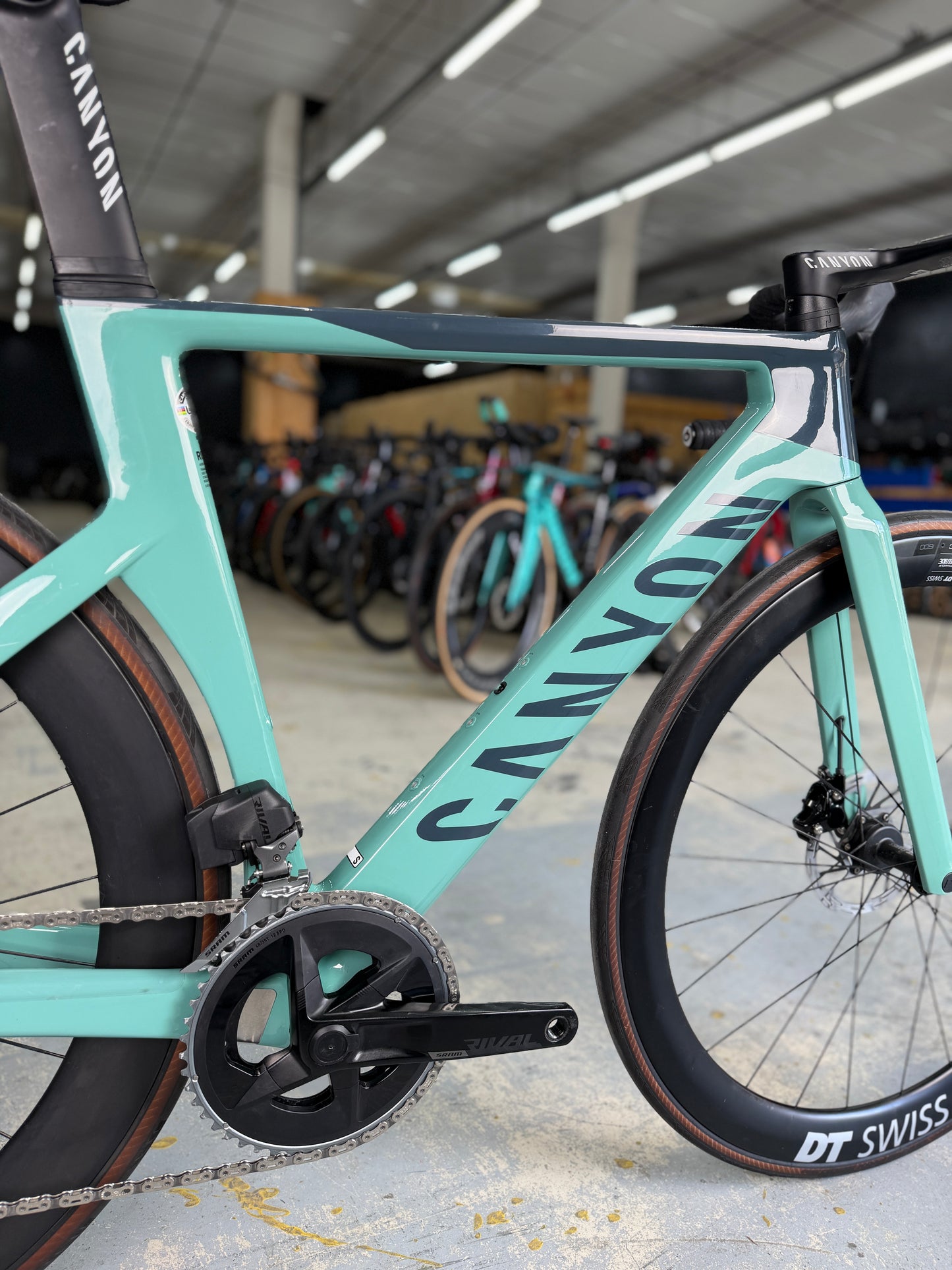 Canyon Aeroad CF SLX AXS Carbon Racefiets