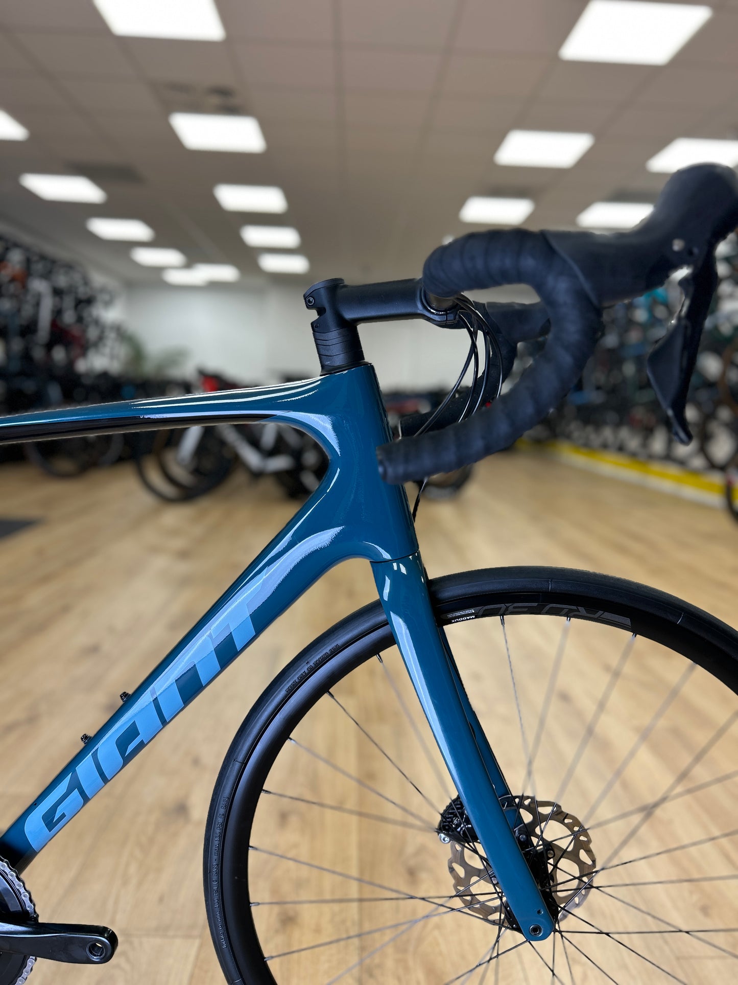 Giant Defy Carbon Racefiets