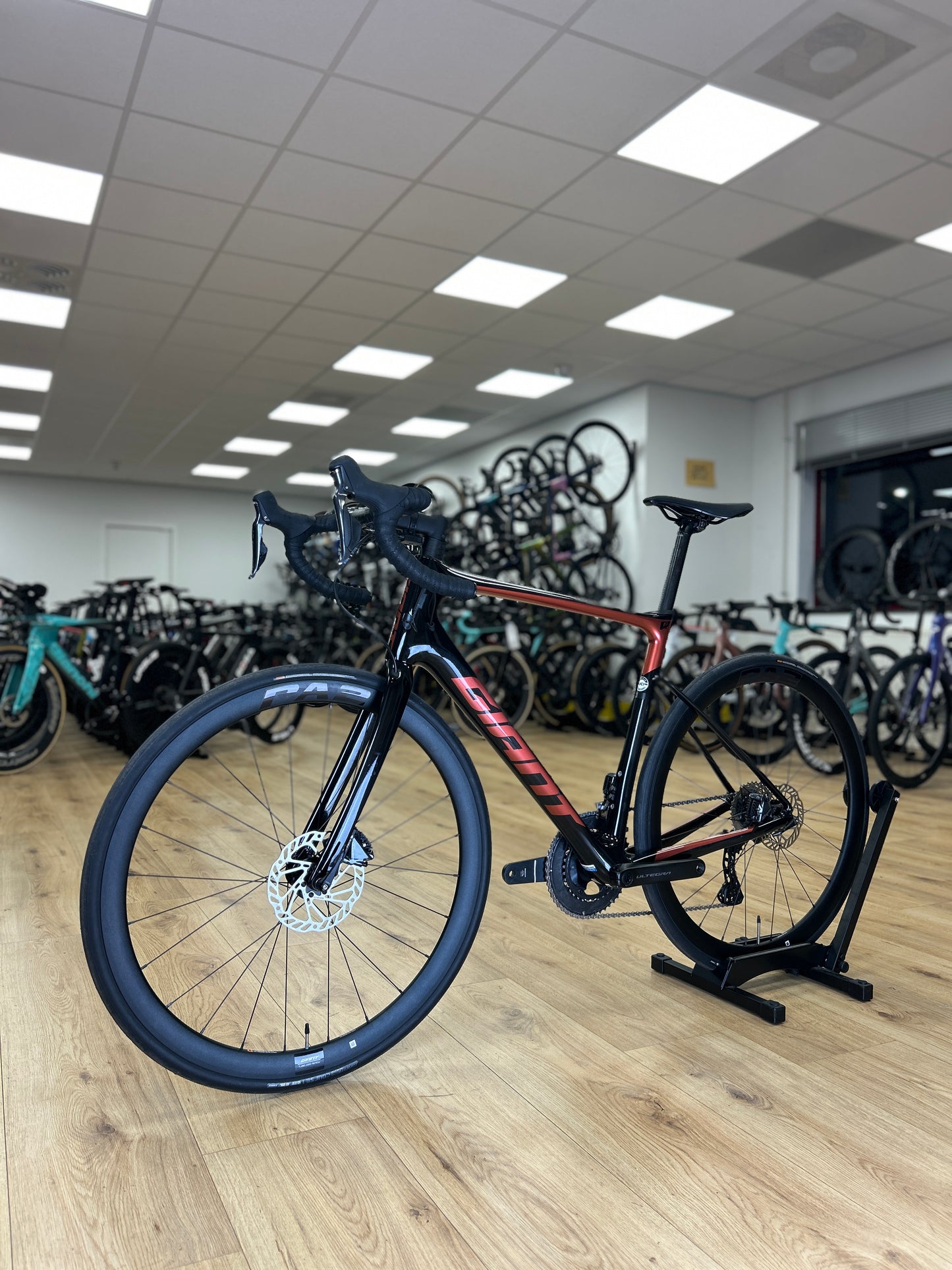 Giant Defy Advanced 1 Di2 Carbon Racefiets