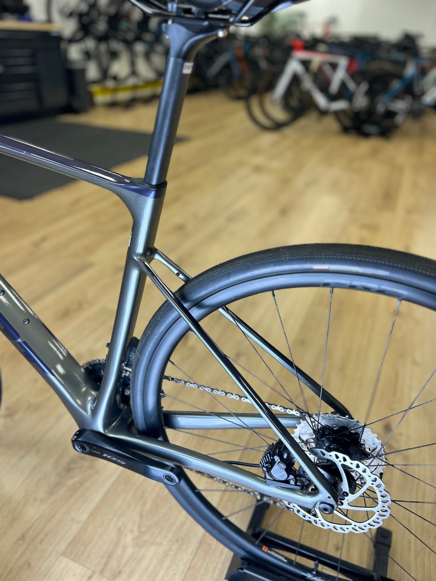 SHOWROOM MODEL 0km Giant Defy Advanced 1 Di2 Carbon Racefiets