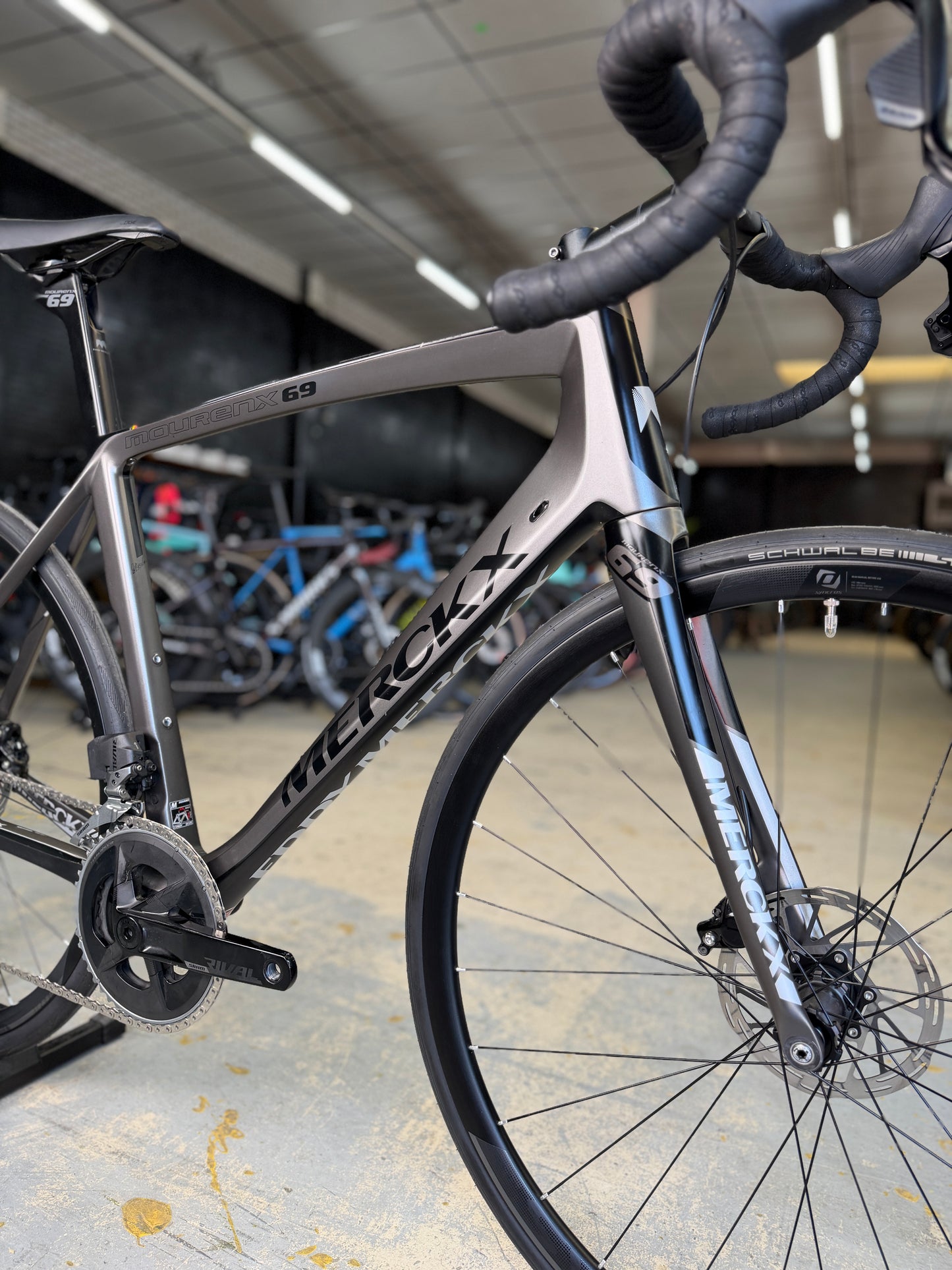 Eddy Merckx Mourenx 69 AXS Carbon Racefiets