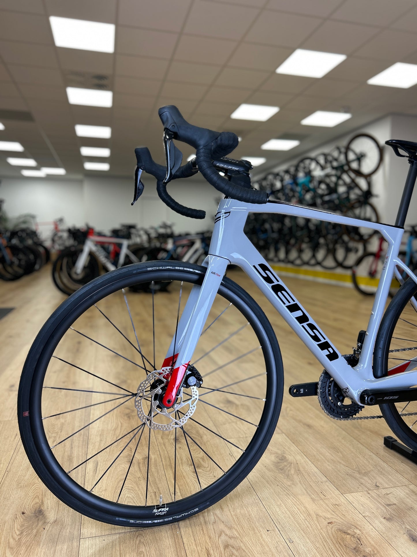 0km Showroom Model Sensa Giulia Di2 Carbon Racefiets
