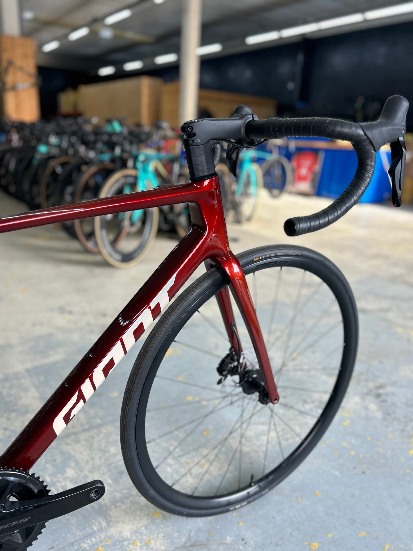 Showroom Model Giant TCR Advanced 1 Di2 Carbon Road Bike