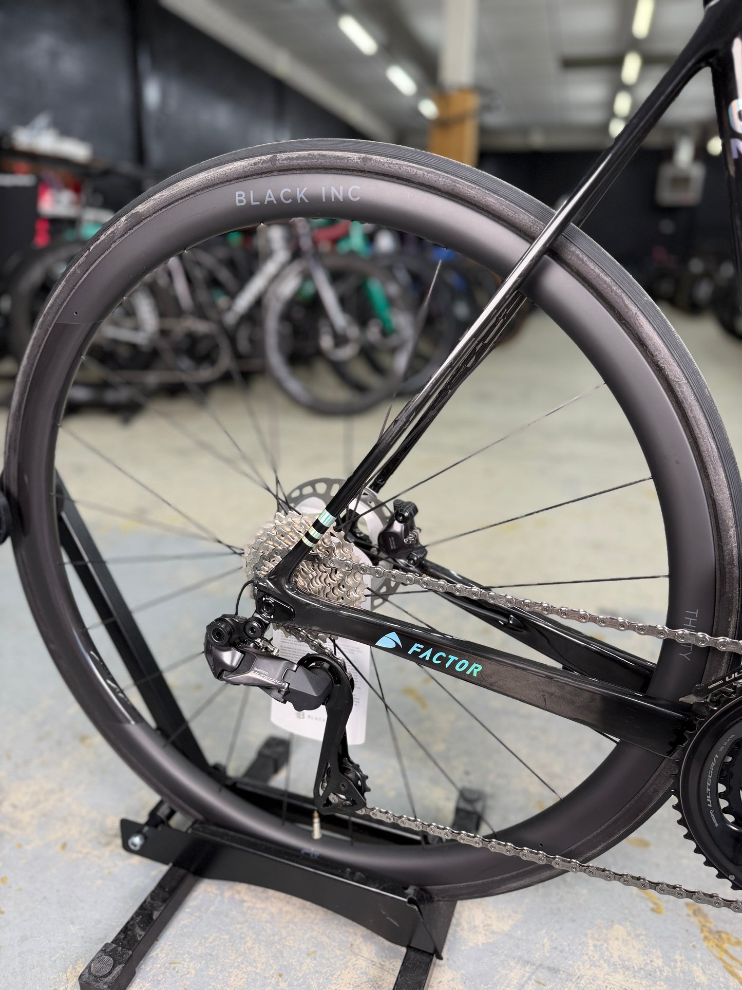 NIEUW Factor O2 VAM Di2 Carbon Racefiets