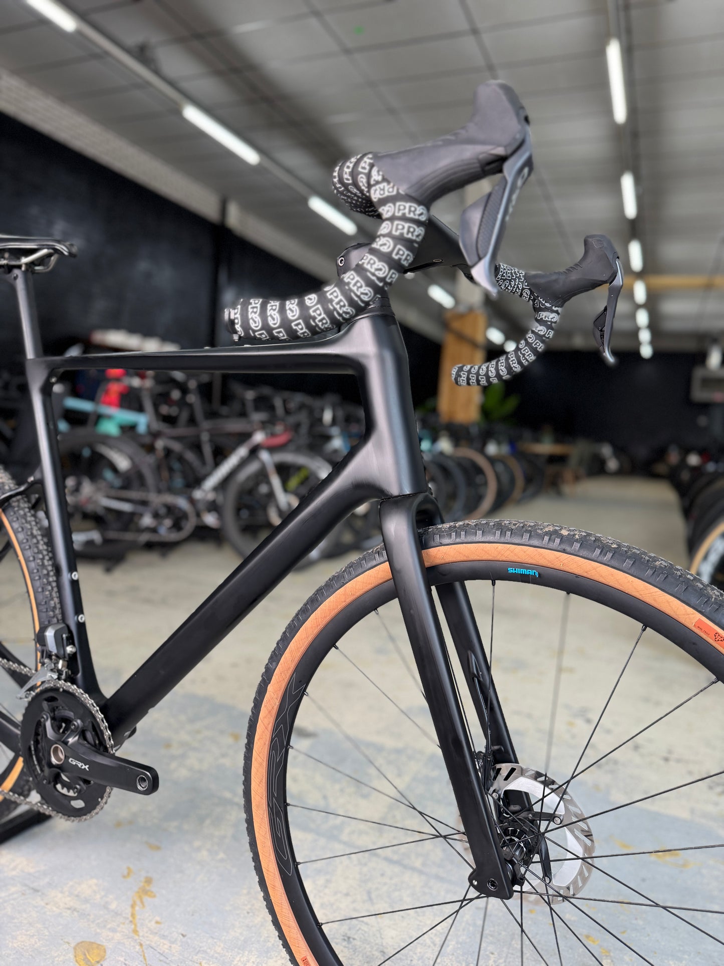 Carbon Gravel Fiets Di2