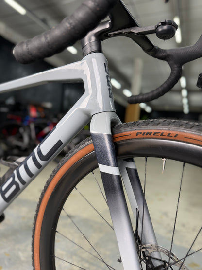 BMC Kaius 01 ONE SRAM RED eTap Gravel Fiets