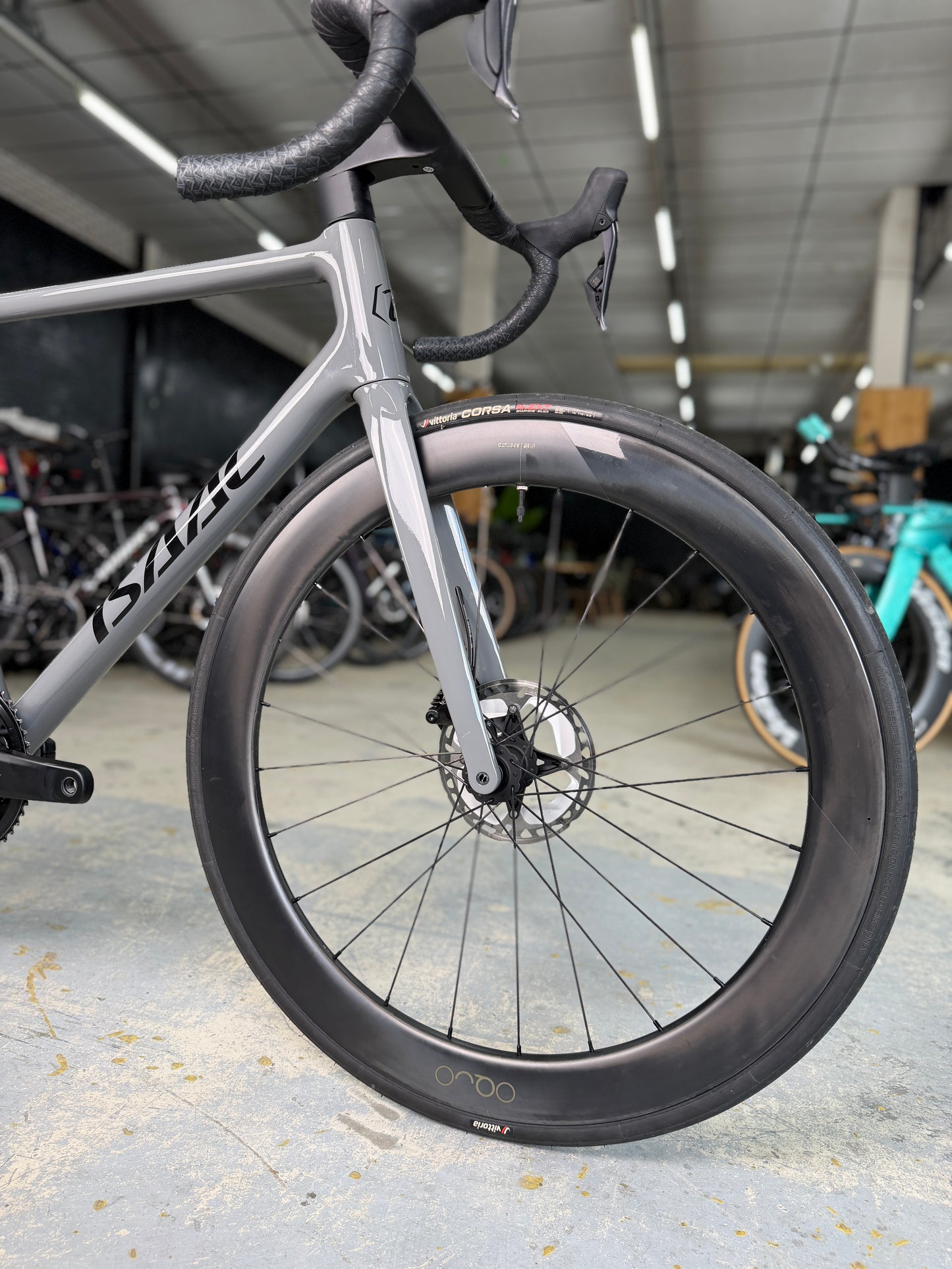 Isaac Element Di2 Carbon Racefiets