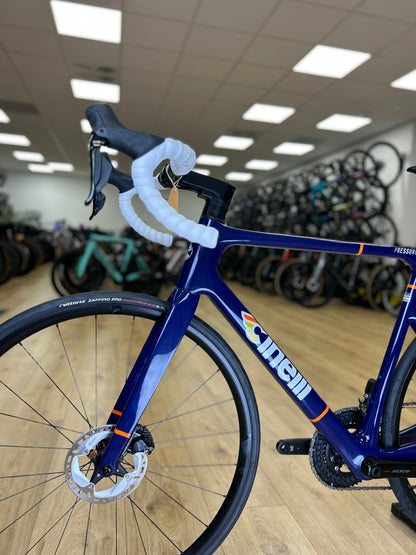 0km Showroom Model Cinelli Pressure Di2 Carbon Racefiets