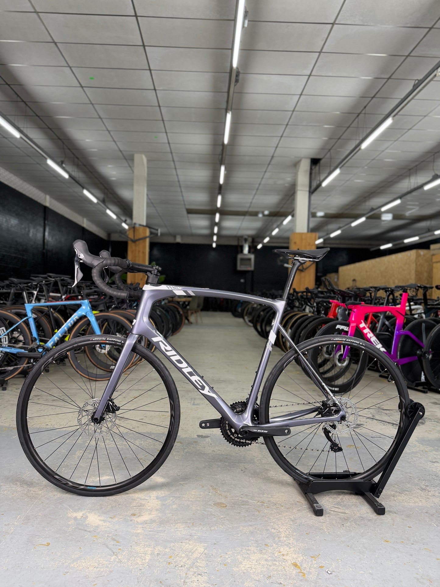 NIEUW Ridley Fenix Carbon Racefiets