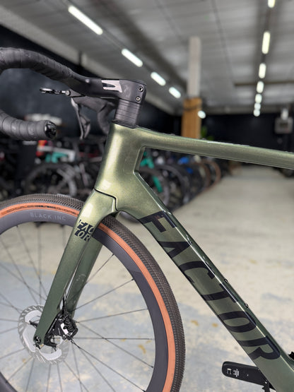 NIEUW Factor Ostro Gravel GRX Di2 Gravel Fiets