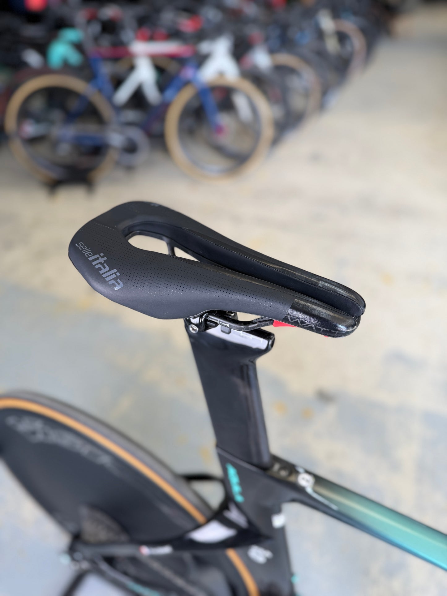 Bianchi Aquila RC Disc Di2 Carbon Road Bike