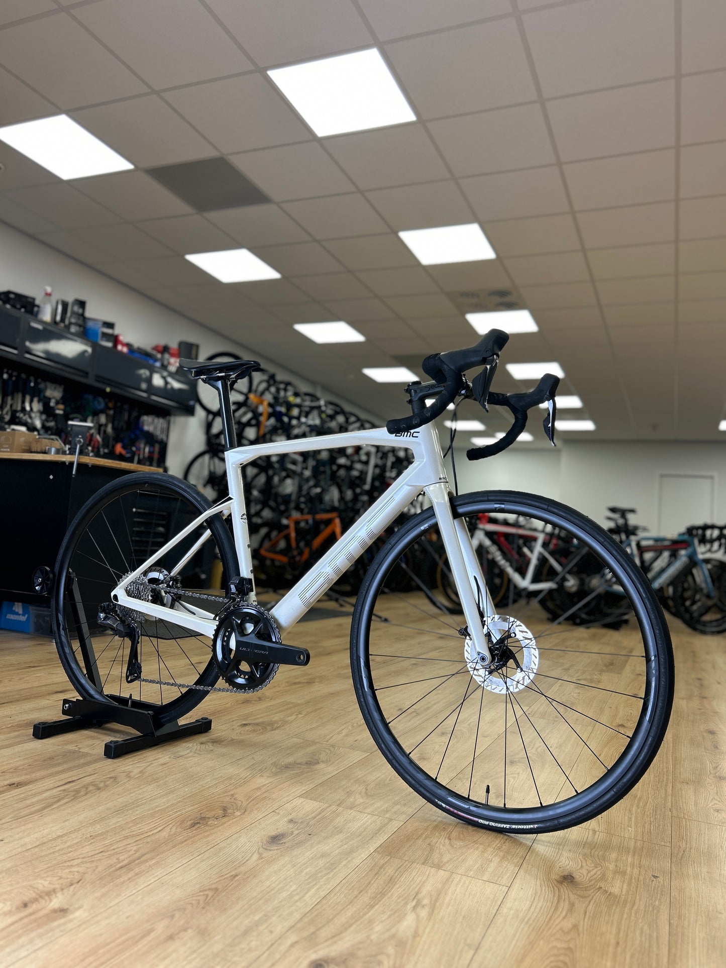 BMC Roadmachine Di2 Carbon Racefiets