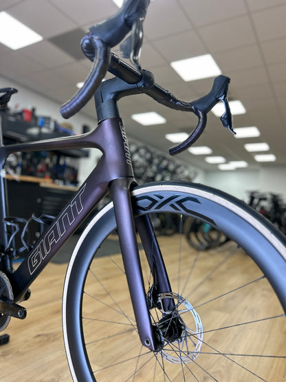 Giant Propel Advanced Pro 1 AXS Carbon Road Bike
