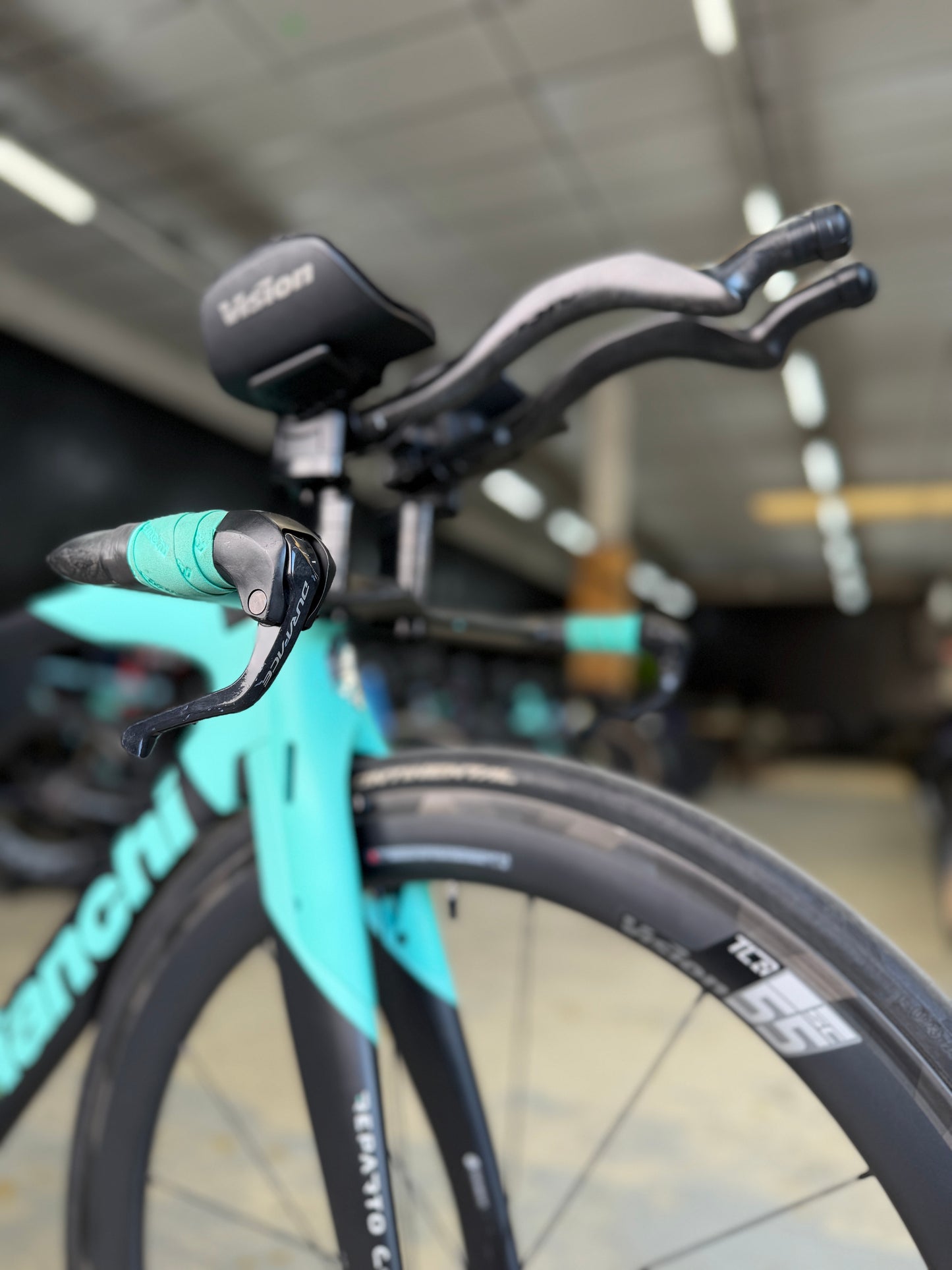 Bianchi Aquila CV Dura Ace Di2 Carbon Racefiets