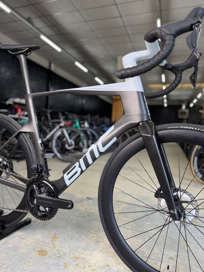 NIEUW BMC TeamMachine R01 LTD Di2 Carbon Racefiets
