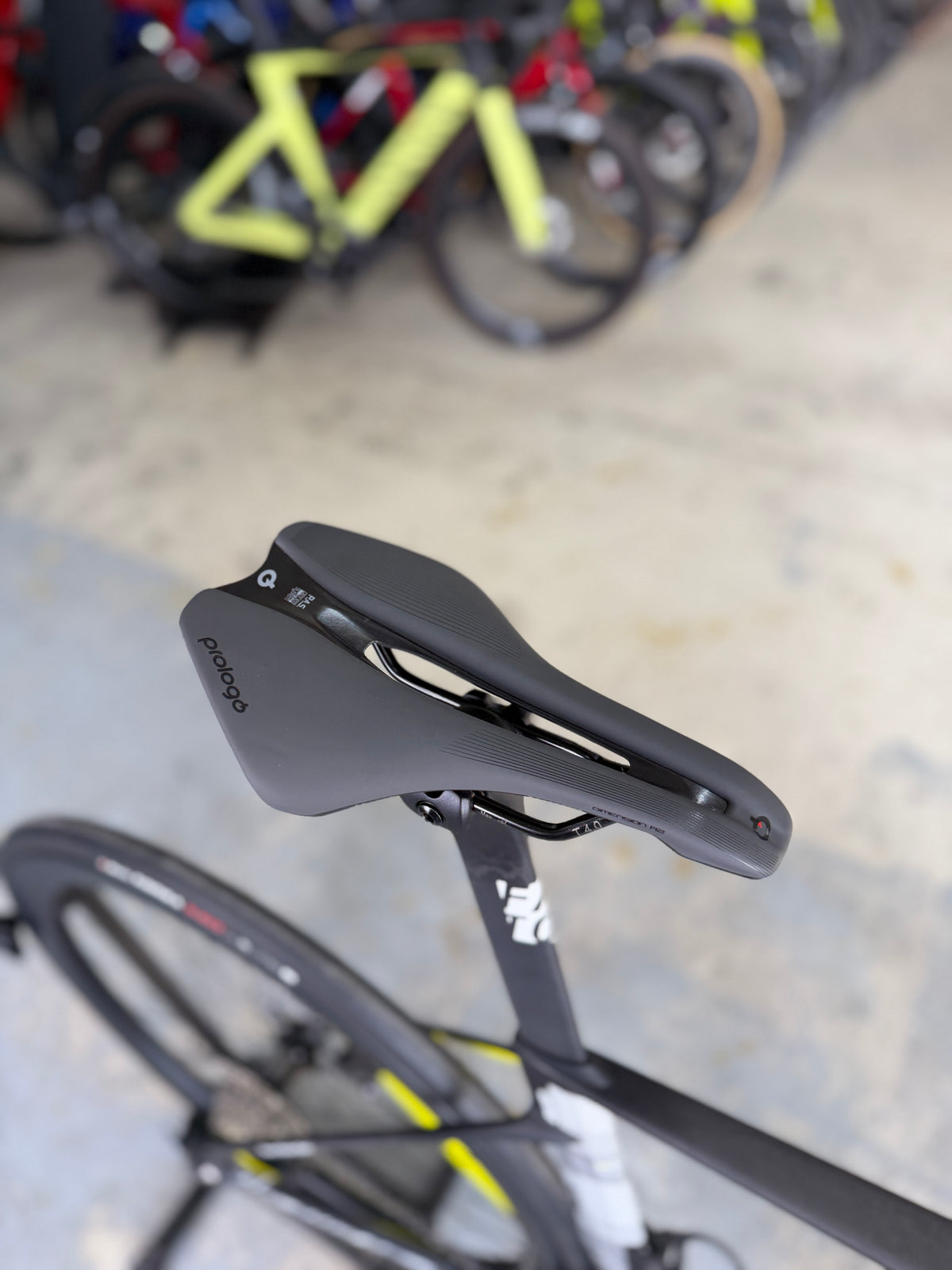 NIEUW Factor Ostro VAM Di2 Carbon Racefiets