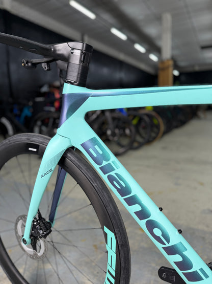 Bianchi Oltre Race Di2 Carbon Road Bike