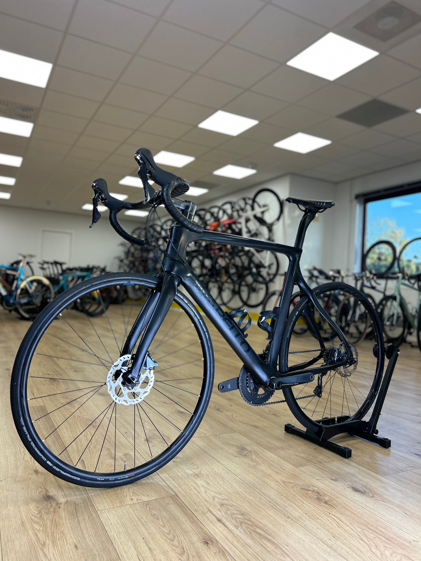 Pinarello Gan Disk Carbon Racefiets