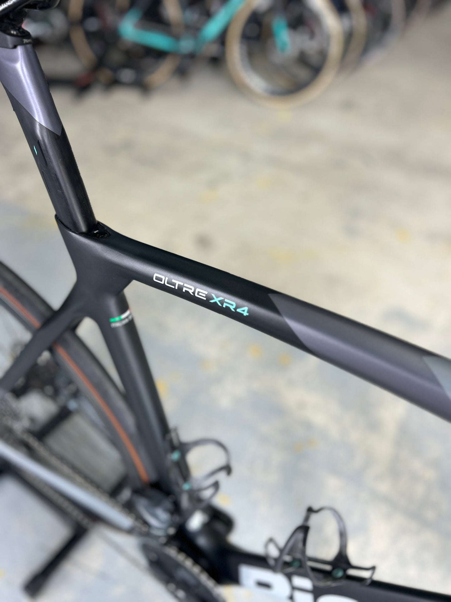Bianchi Oltre XR4 AXS Carbon Road Bike