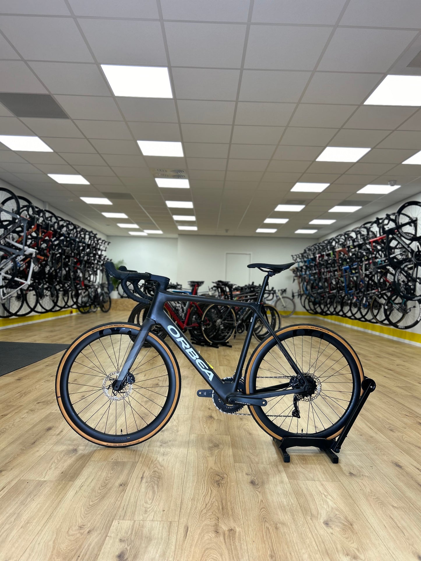 0km Showroom Model Orbea Gain M20 Ultegra Carbon Racefiets