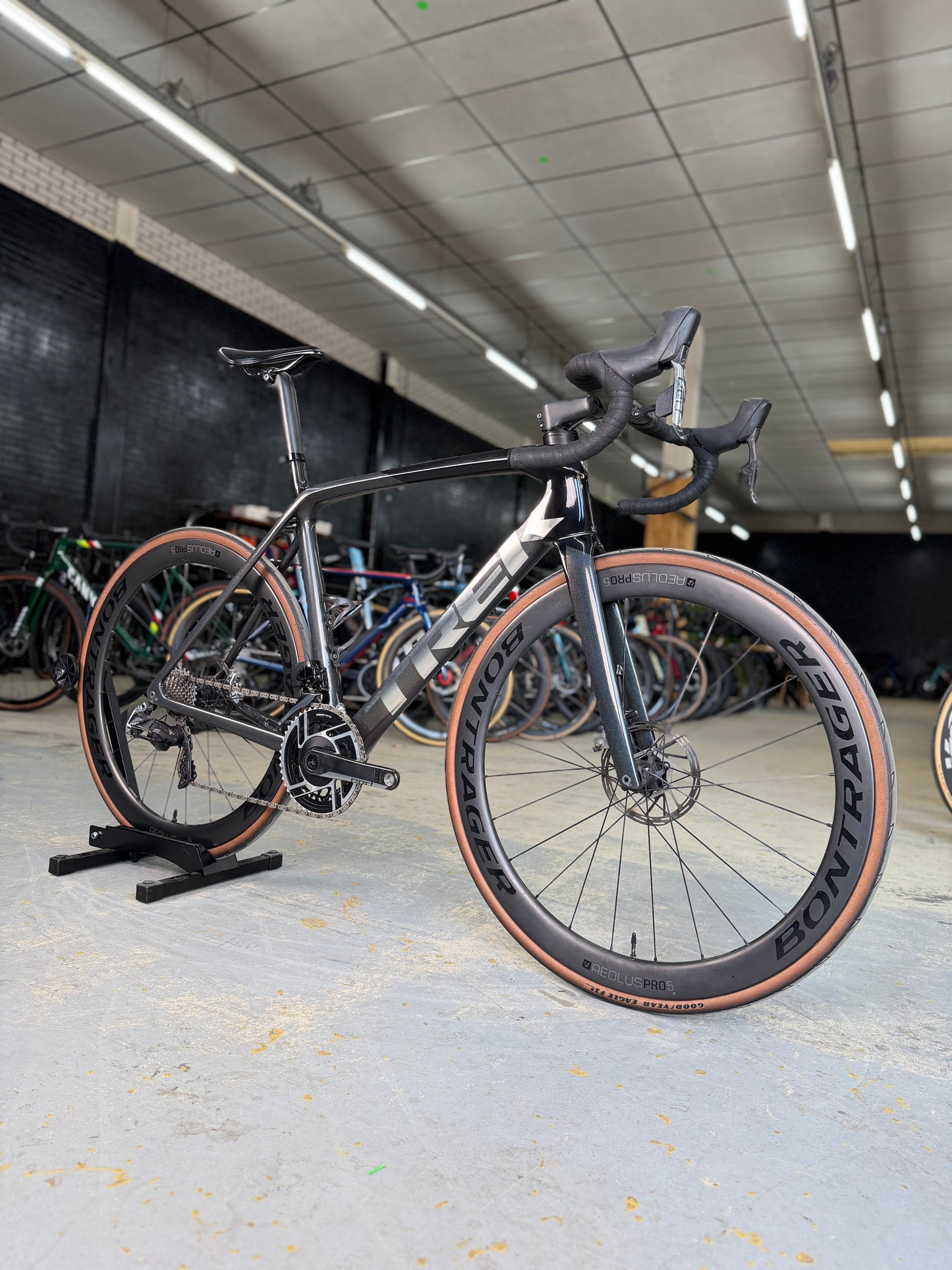 Trek Emonda SLR eTap Red Carbon Racefiets