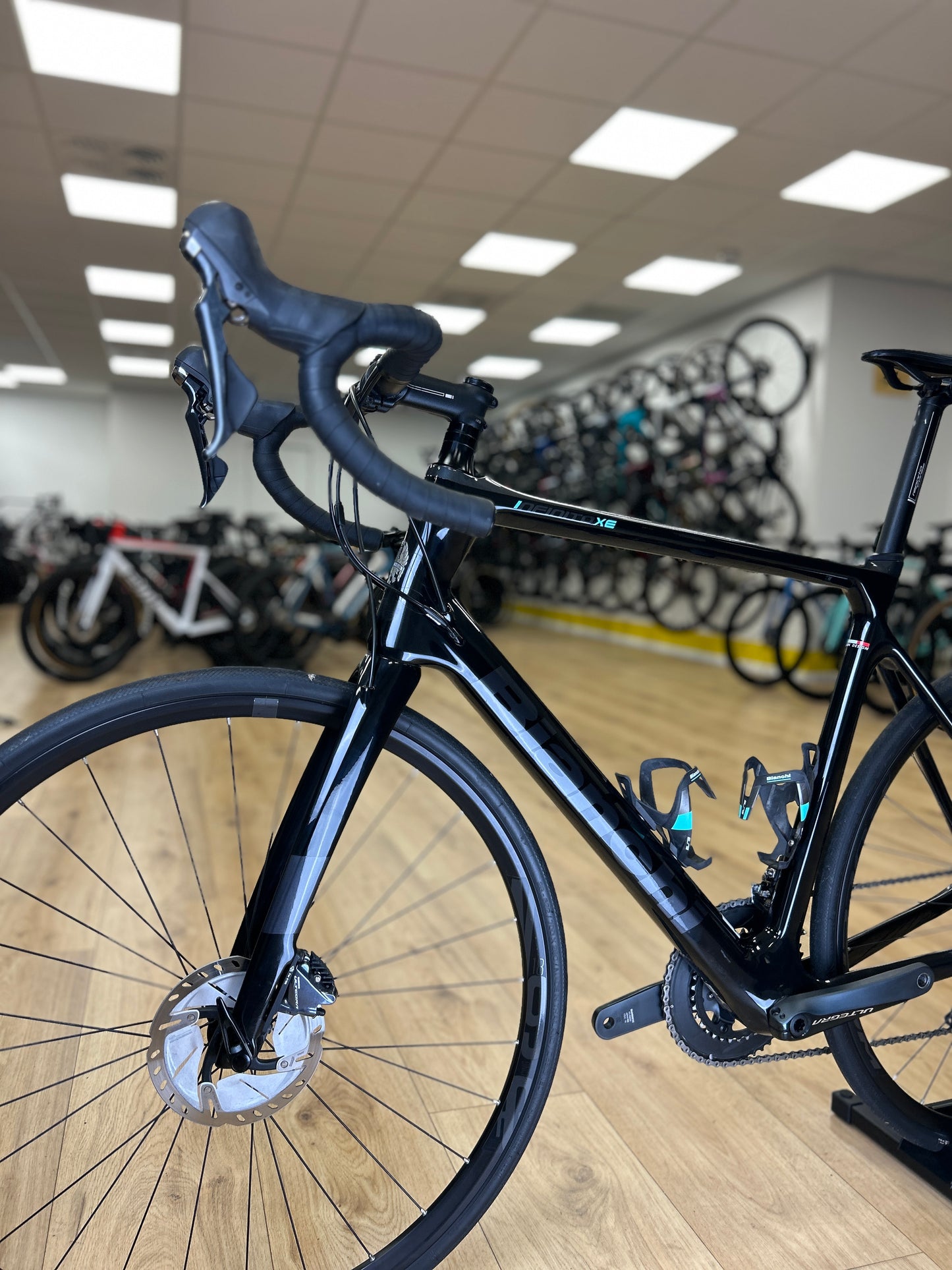 Bianchi's Infinito XE Carbon Racefiets