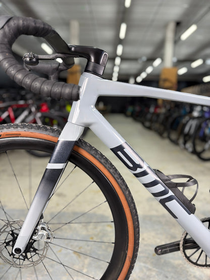 BMC Kaius 01 ONE SRAM RED eTap Gravel Fiets