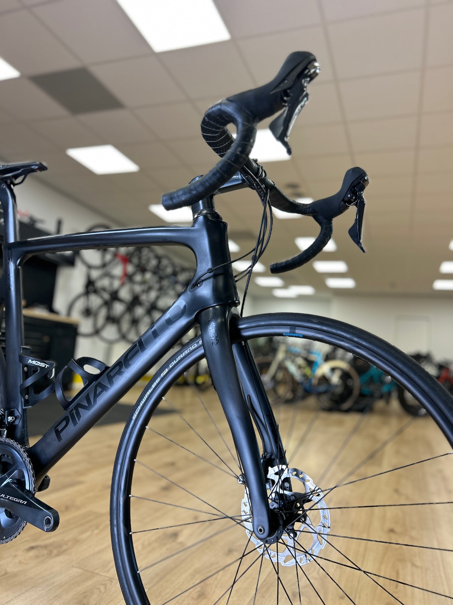 Pinarello Gan Disk Carbon Racefiets