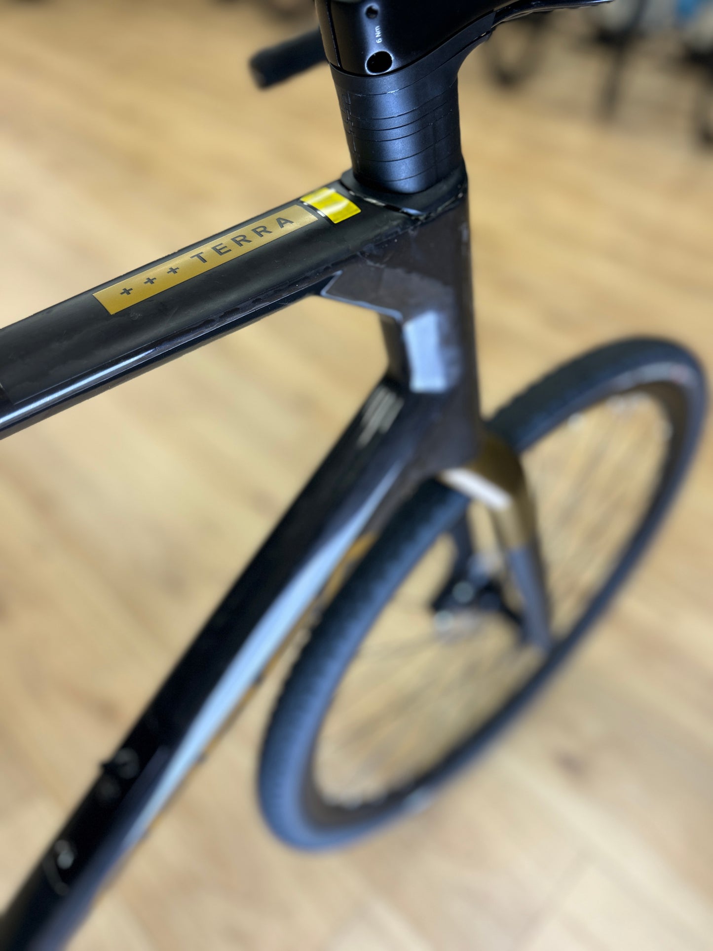 0km Showroom Model Orbea Terra M30 Carbon Gravel Fiets