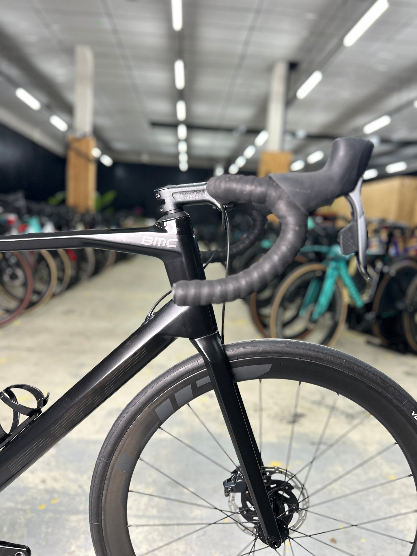 BMC Roadmachine ONE AXS Carbon Road Bike